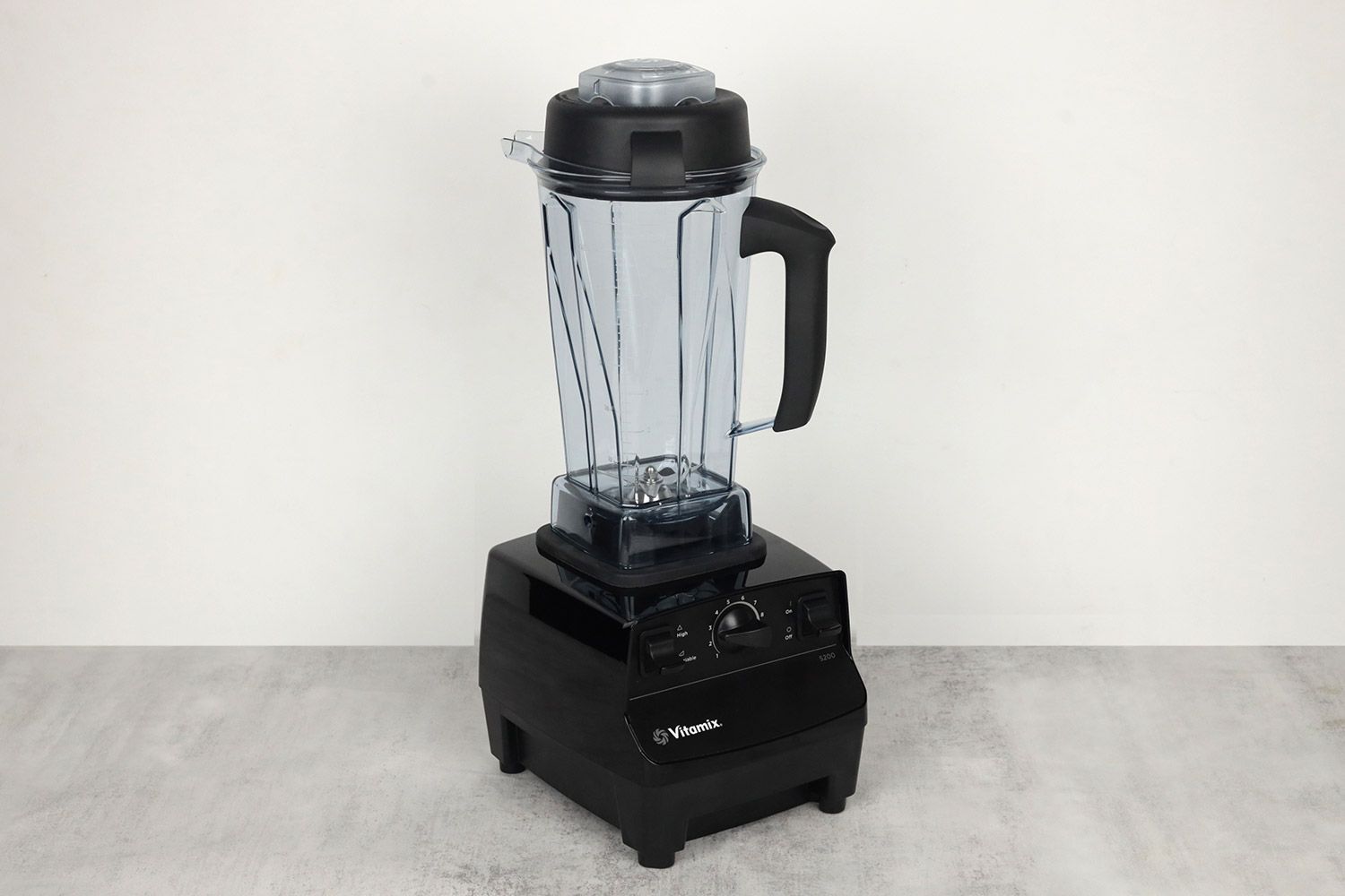 Vitamix 5200 Blender Professional-Grade Review