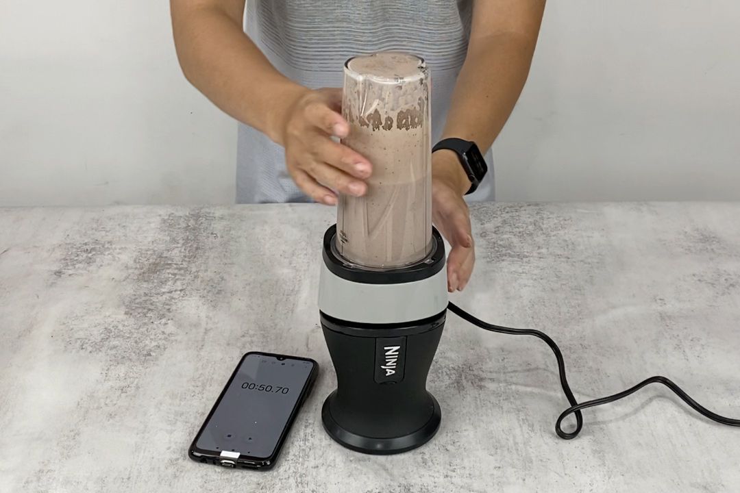 Ninja QB3001SS Fit Protein Shake Video