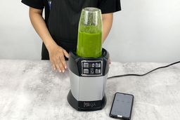 Ninja BL480D Nutri Fibrous Greens Video