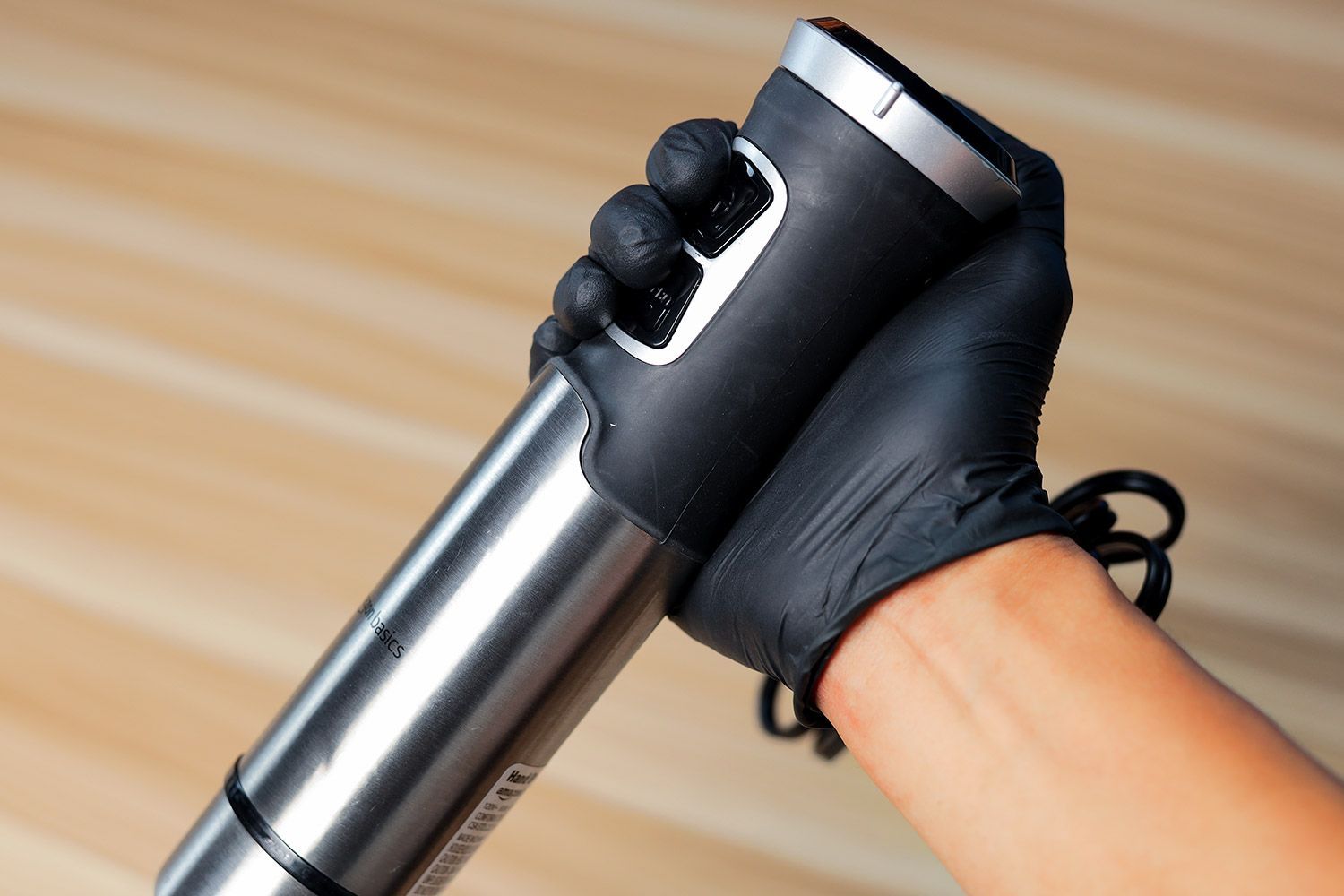 Amazon Basics Multi Speed Immersion Blender Handling