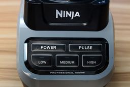 The Ninja BL610 control panel
