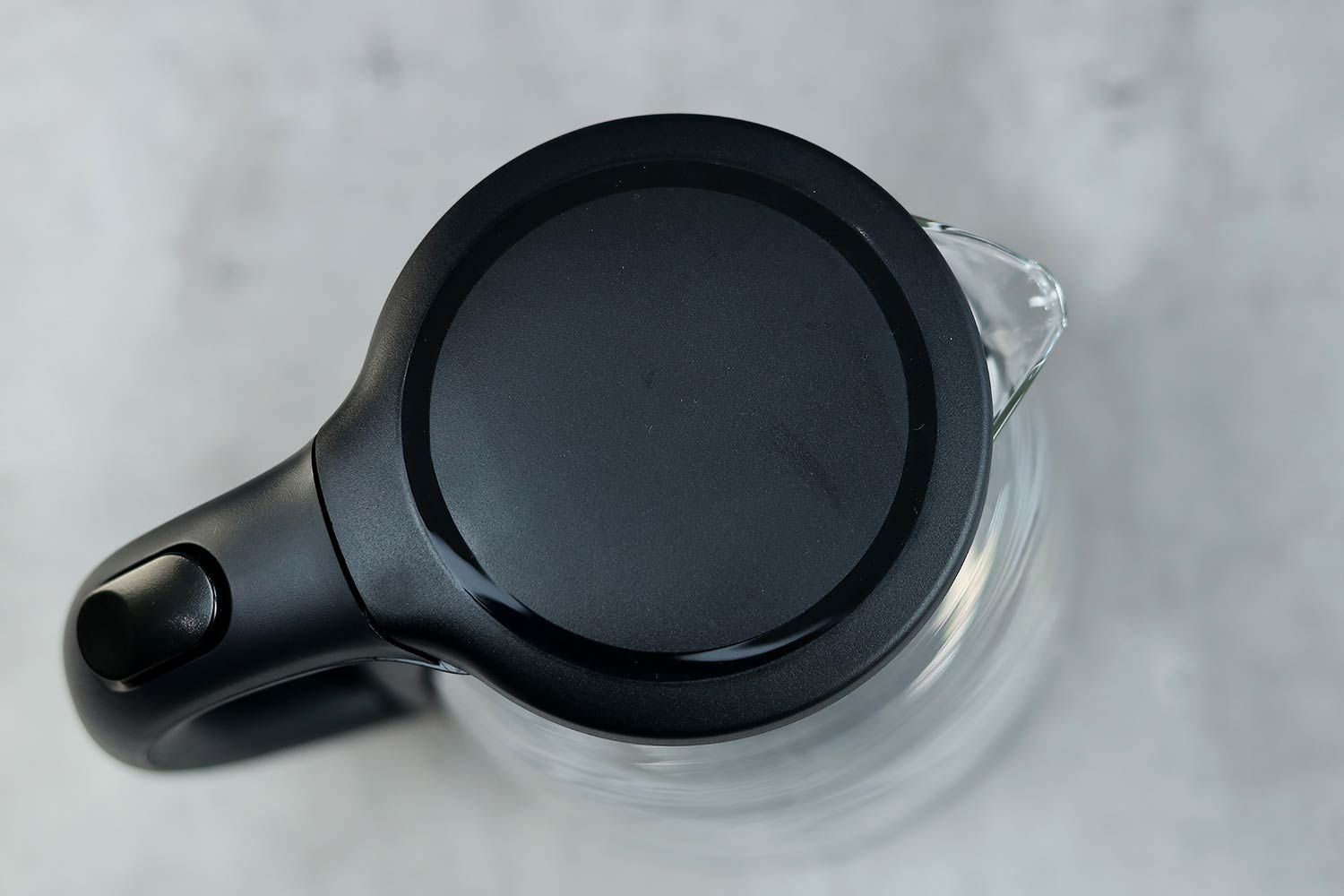 The pop-up lid of the Comfee Glass Electric Kettle (CEKG003).