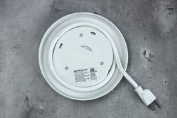 The bottom of the power base of the Ovente Electric Kettle KP72W has a cord storage.