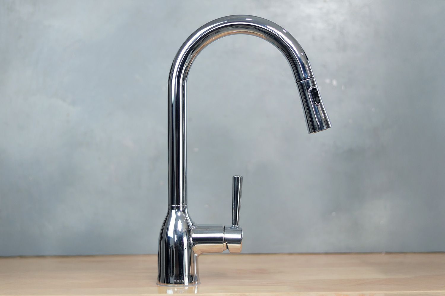 Moen Adler 87233 Kitchen Faucet Body Design