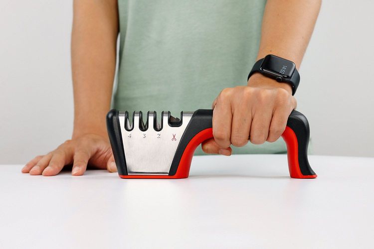 The 3 Best Manual Knife Sharpeners in 2025 - Tested & Reviewed by Shouldit