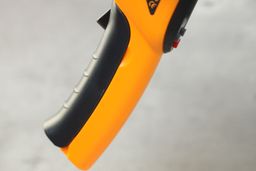 The handle of the Lasergrip GM400, with the patterning at the front of the handle in view.