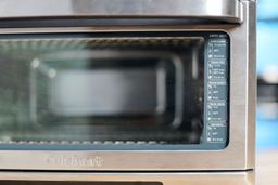 Cuisinart TOA-70 Exterior 2