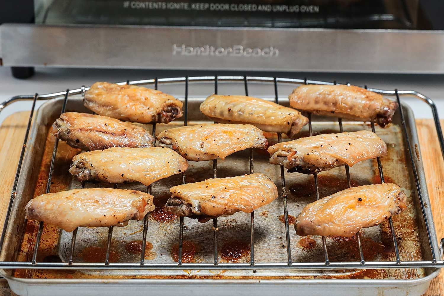 Hamilton Beach 31401 Skin Roasted Chicken Wings