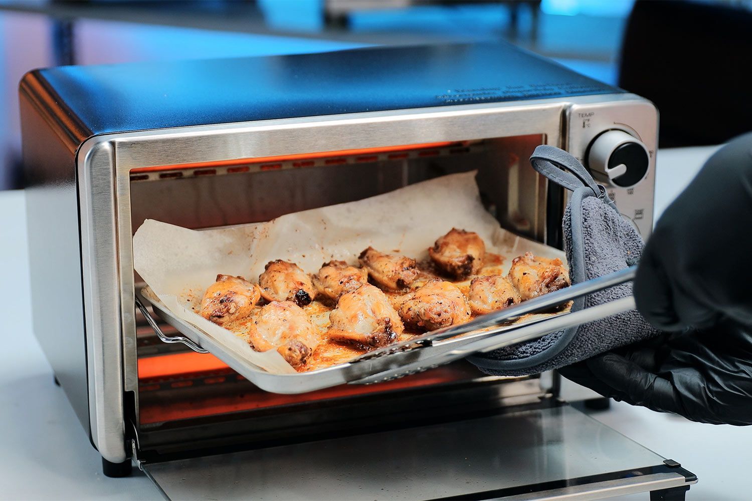 Mueller MT-175 Small Toaster Oven Chicken Wings Test