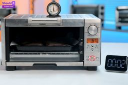 Breville BOV450XL Mini Smart Toaster Oven Roasted Chicken Wings Test
