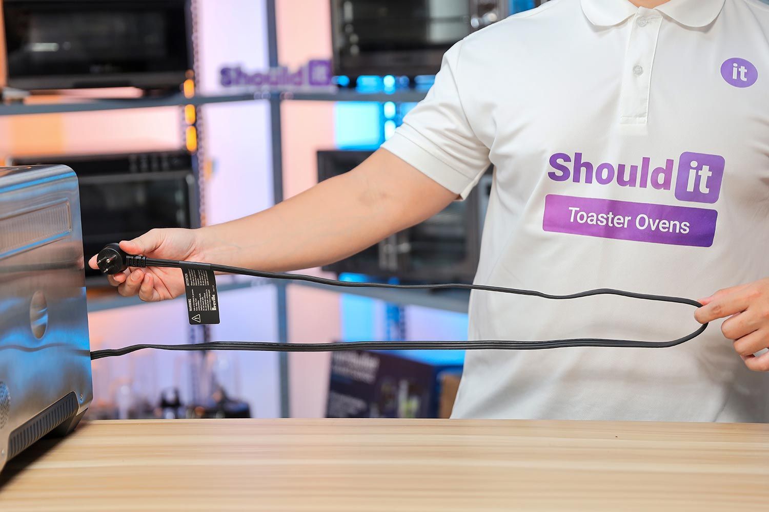 The power cord of the Breville BOV900BSS Smart Oven Air Fryer