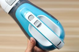 BlackDecker AdvancedClean Swivel Handheld Vacuum Build Quality 1