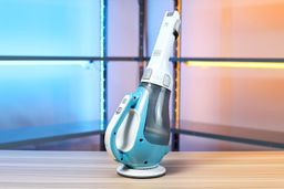 BlackDecker AdvancedClean Swivel Handheld Vacuum Ease of Use 1