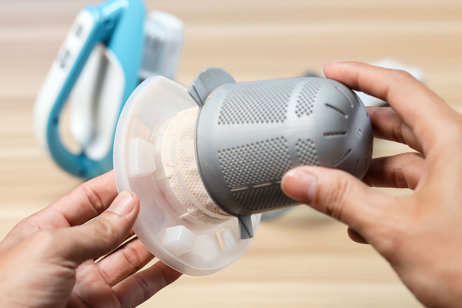 BlackDecker AdvancedClean Swivel Handheld Vacuum Filter Module 2