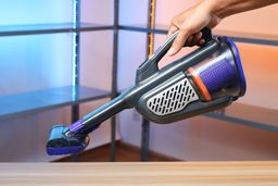 BLACKDECKER dustbuster Pet Hair Handheld Vacuum Handling