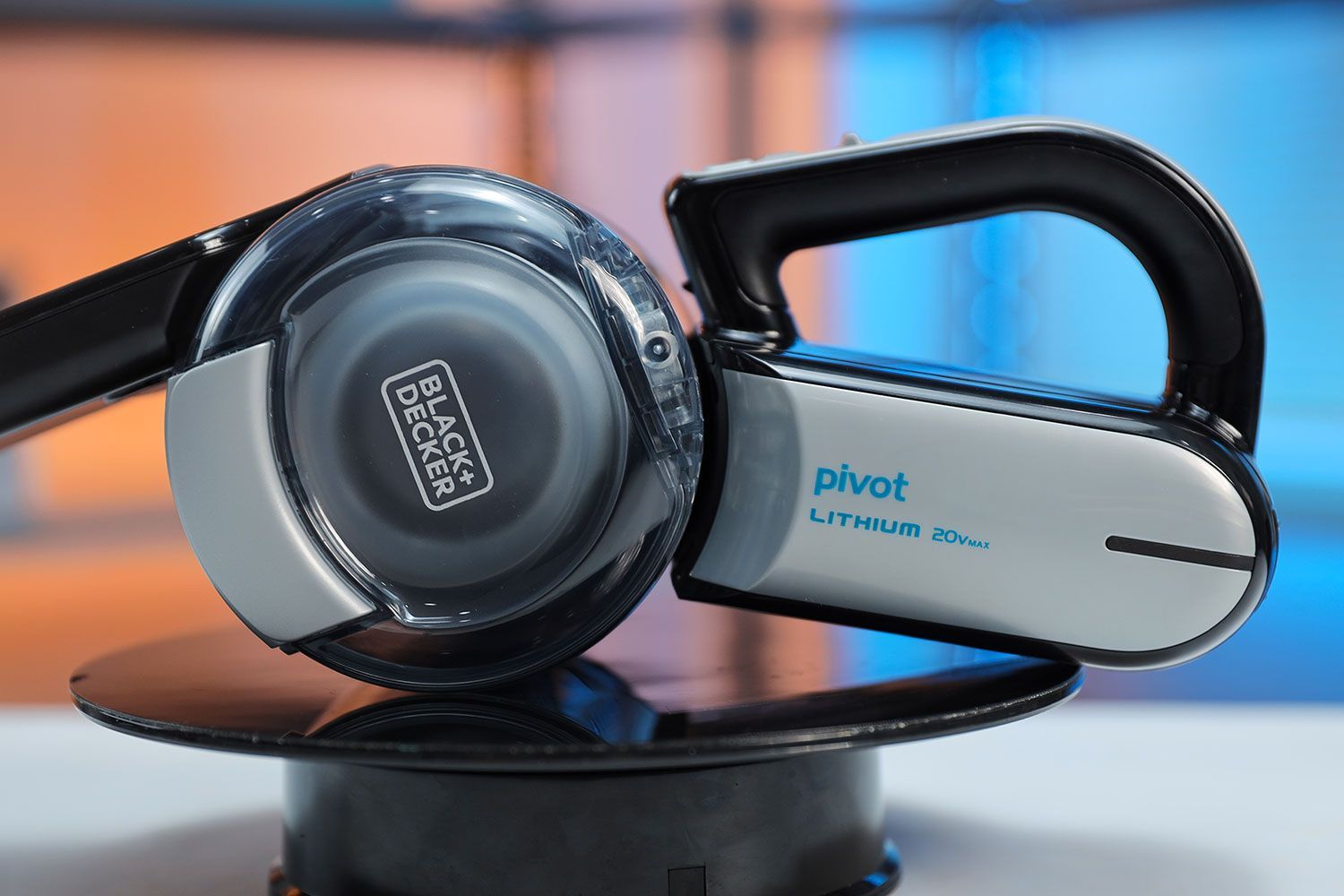 BLACKDECKER Pivot Vac BDH2000PL Handheld Vacuum Build Quality