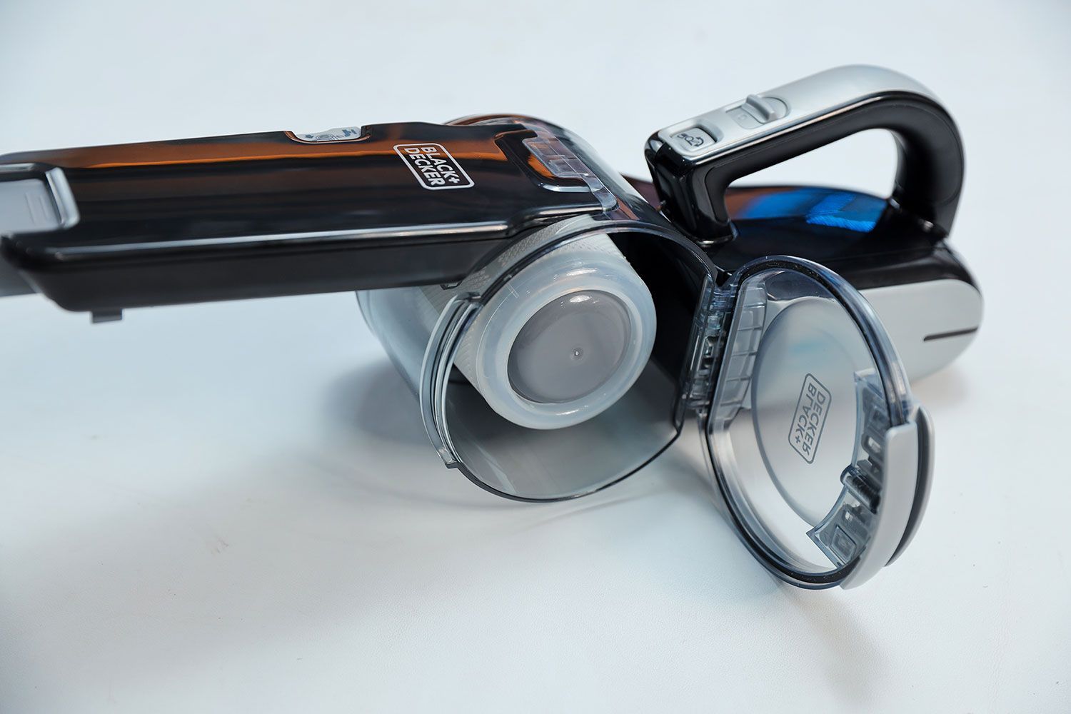 BLACKDECKER Pivot Vac BDH2000PL Handheld Vacuum Dirt Compartment