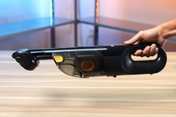 Shark UltraCyclone Pet Pro Handheld Vacuum Handling 1