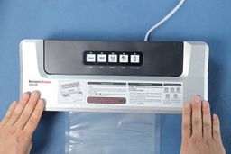 The lid of the vacuum sealer is tricky to use one-handed. The user has to apply even force on both sides of the lid for it to click close properly.