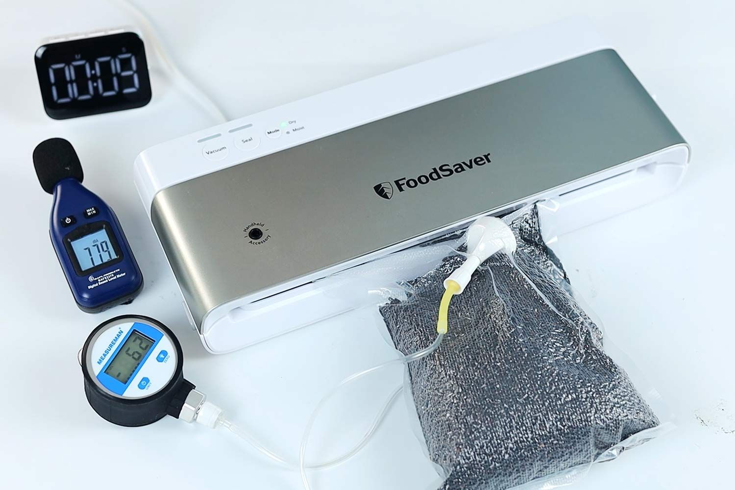 During a dry food test, we measured a peak loudness of 77.9 dBA for the FoodSaver VS-0160 vacuum sealer.