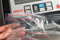 Compared to single sealing, which is suitable for dry food, double sealing gives the bag a stronger seam to prevent leakage.