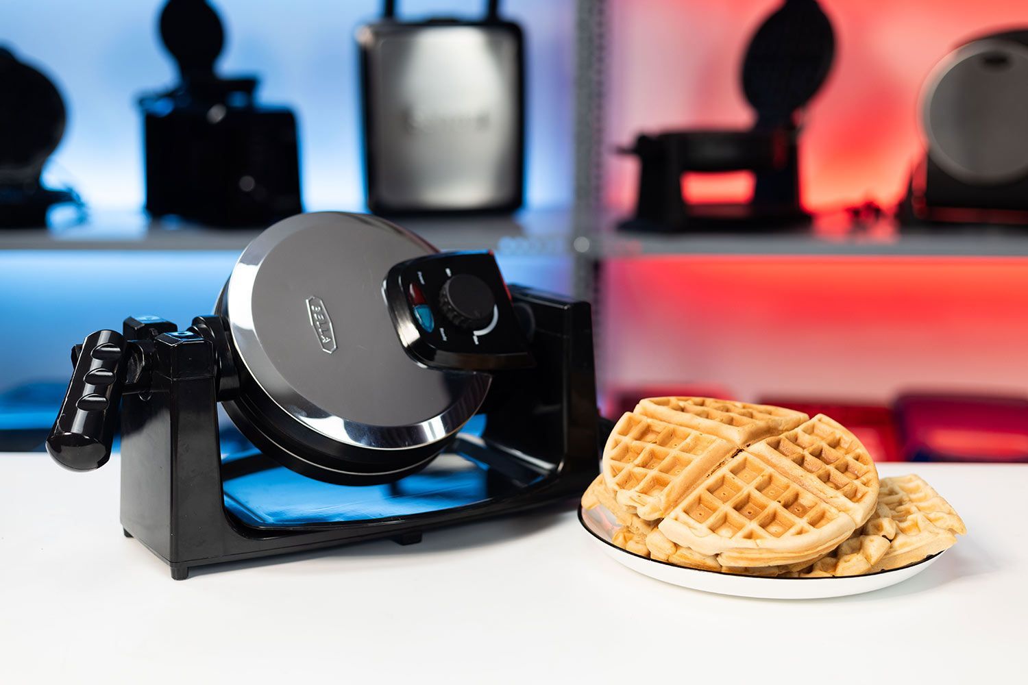 BELLA 13991 Classic Waffle Maker