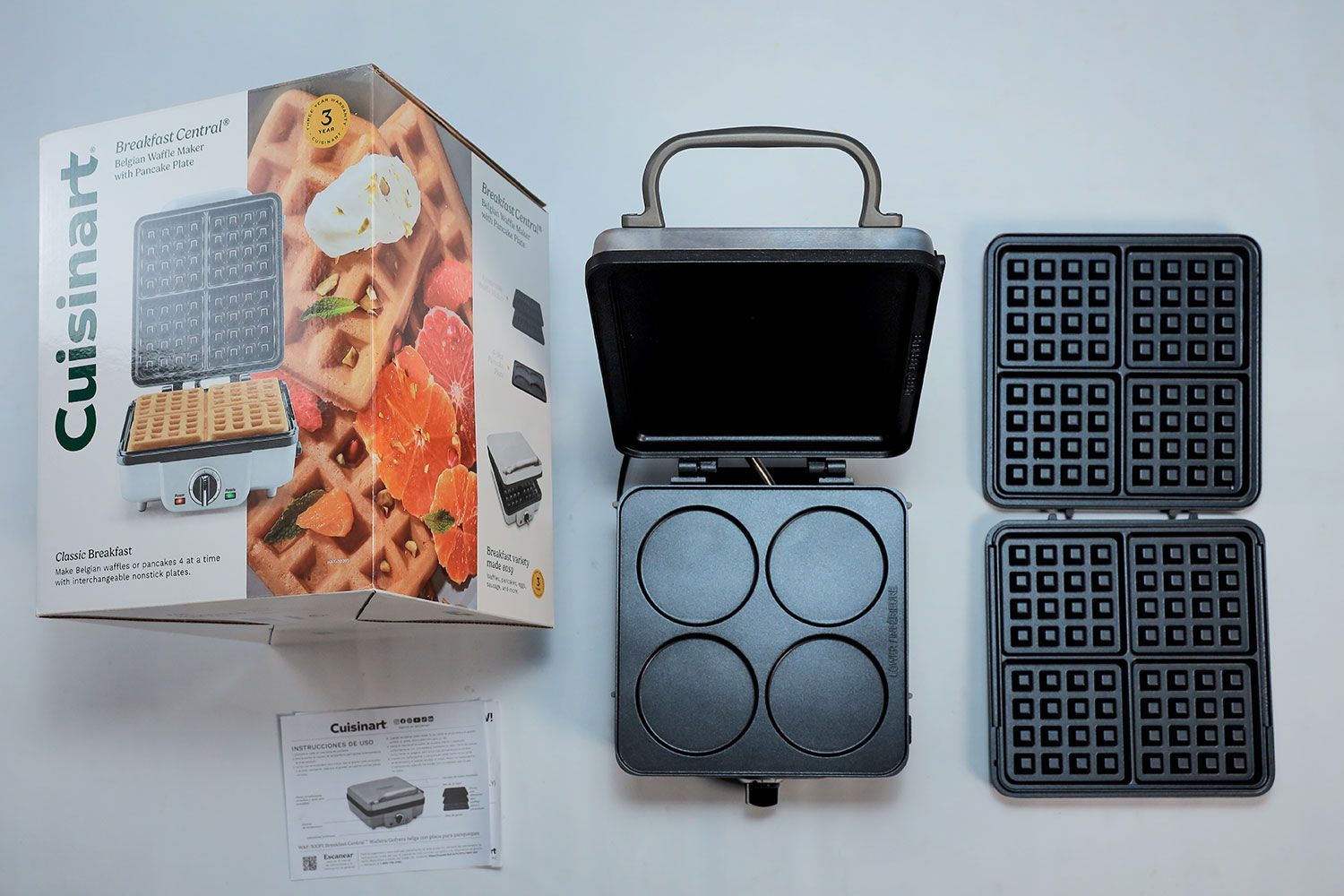 Cuisinart WAF 300P1 In the Box