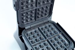 Ninja BW1001 NeverStick PRO Waffle Plates 1