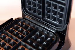 Ninja BW1001 NeverStick PRO Build Quality 4