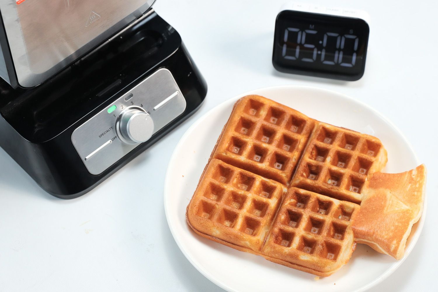 Ninja BW1001 NeverStick PRO Waffle Maker Self-Mixed Test Result