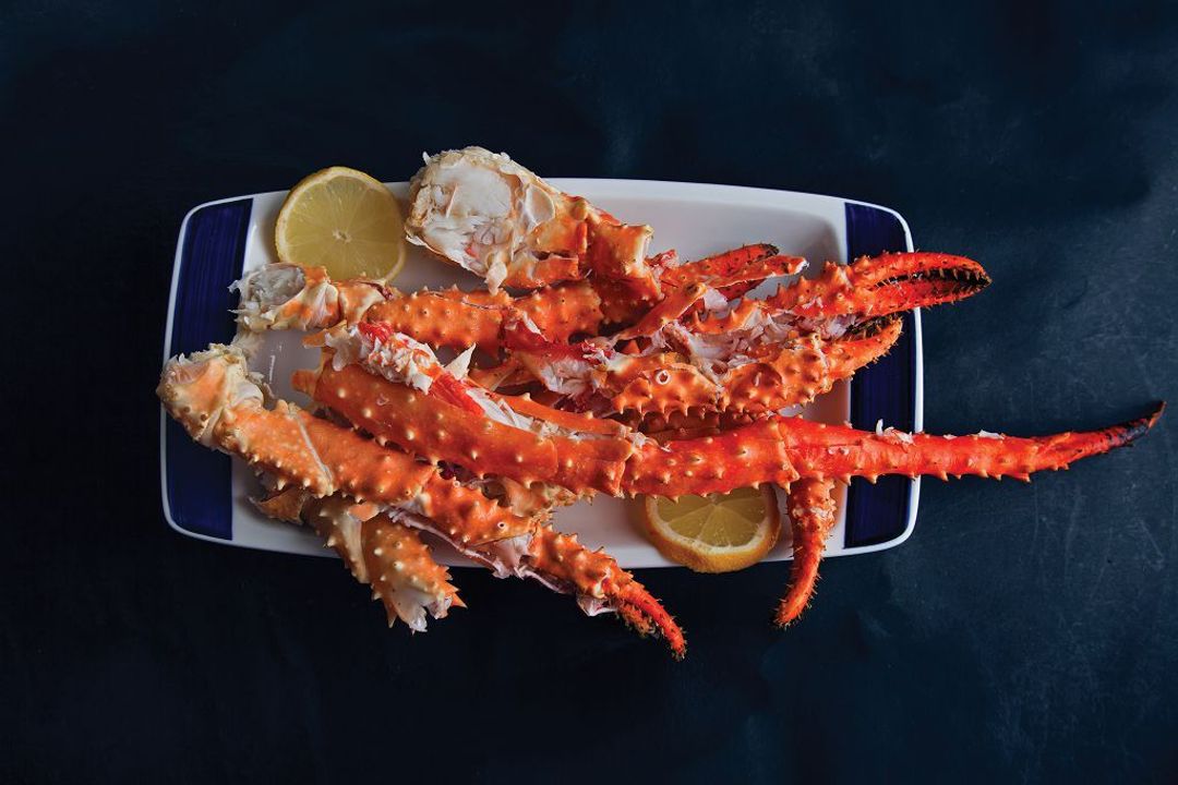 How to Reheat Crab Legs Properly in the Oven and Microwave