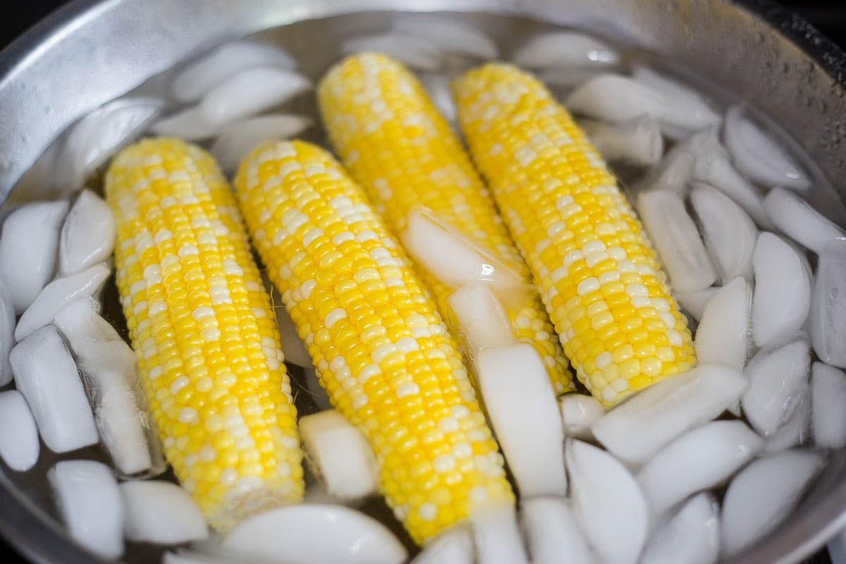 Blanching corn on the cob