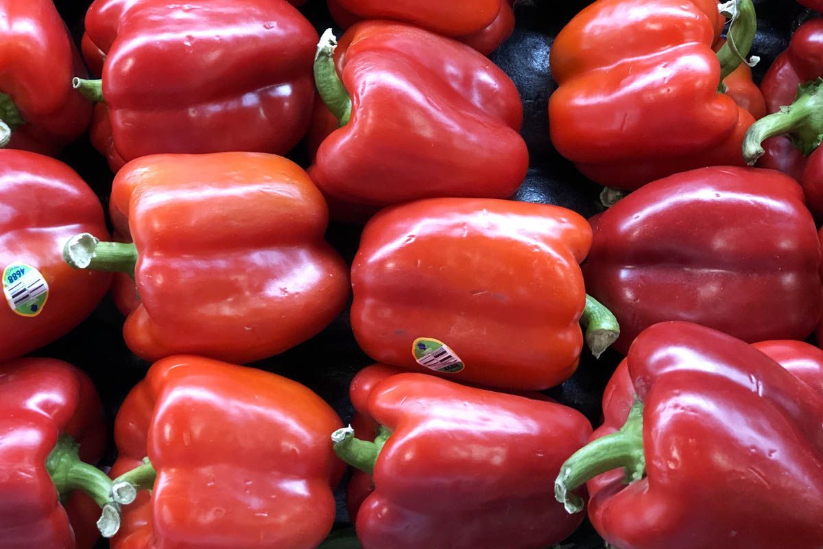 Sweet non spicy peppers can also be dried quite effectively