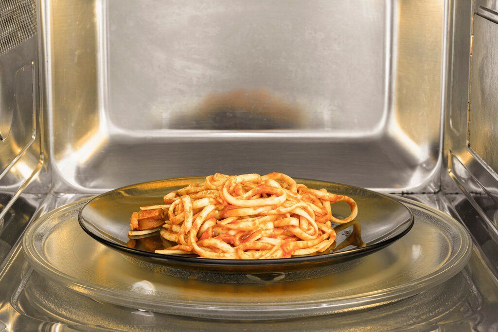 Reheating pasta in the Microwave