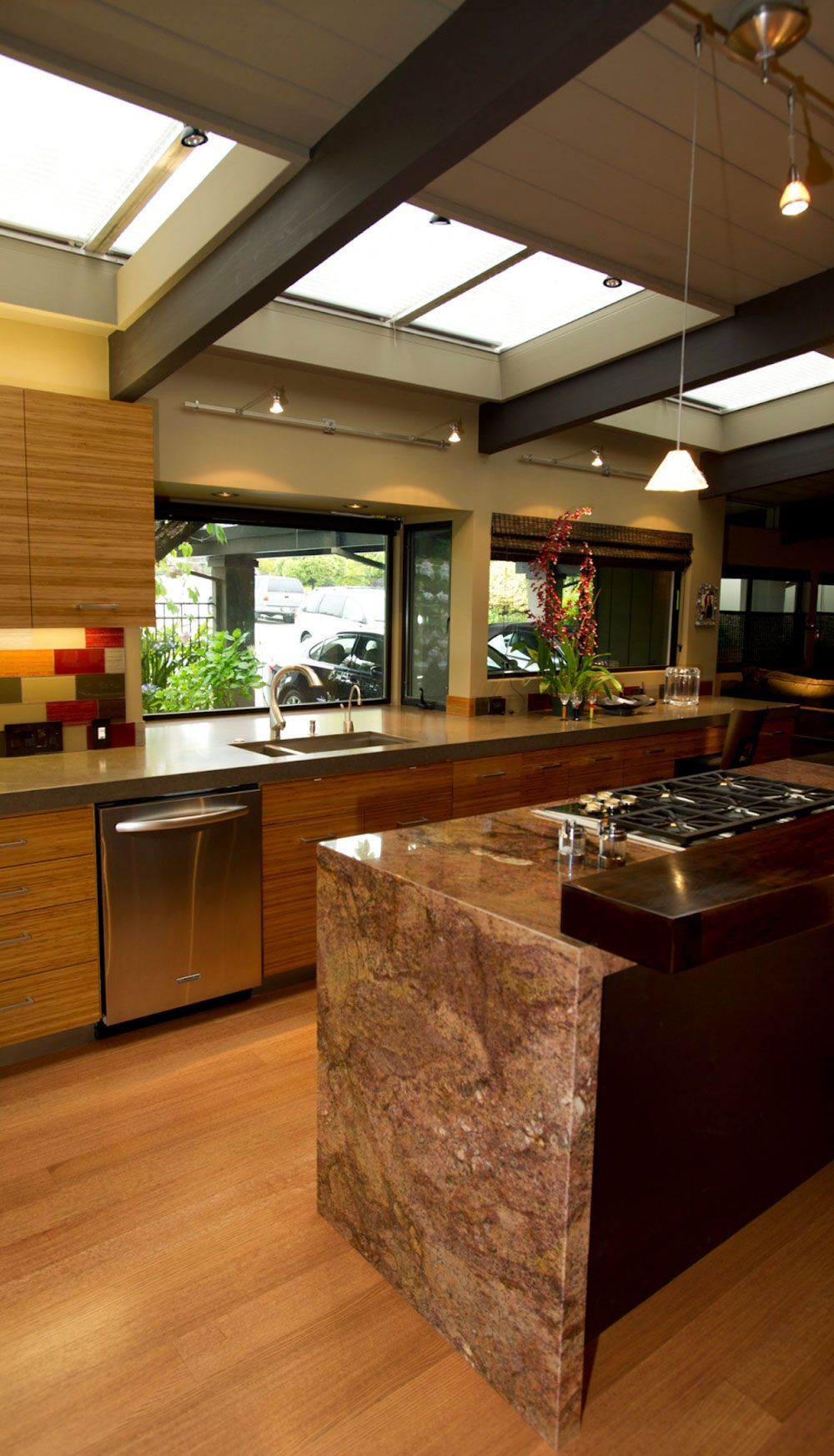 Advantage of Natural Lighting Modern Kitchen Ideas