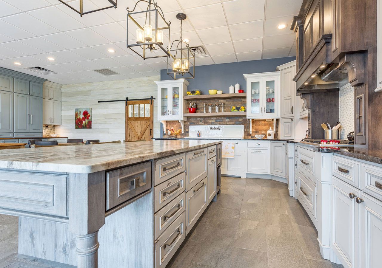 Light-colored Wood Modern Country Kitchen Idea