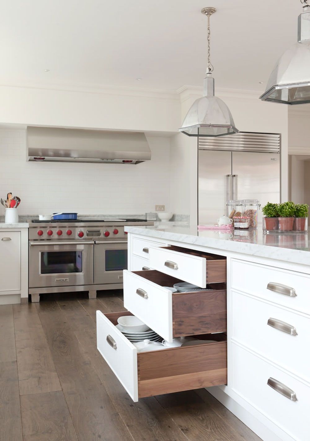 Add and Mix Storage Ideas for Kitchen Islands with Seating